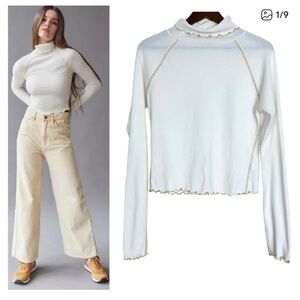 NWT - Urban Outfitters Out from Under waffle turtleneck Ivory Top size M